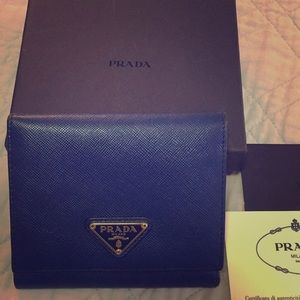 Prada Saffiano wallet in bluette